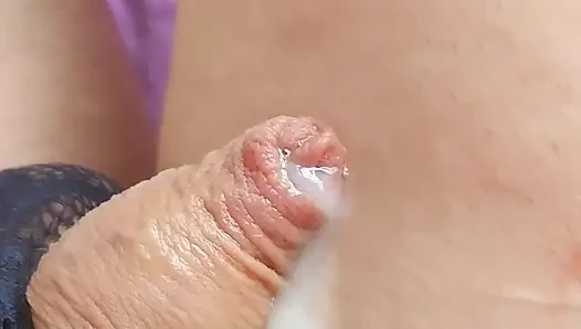 Amcık tıkalı tıraşlı klitoris sissygasm