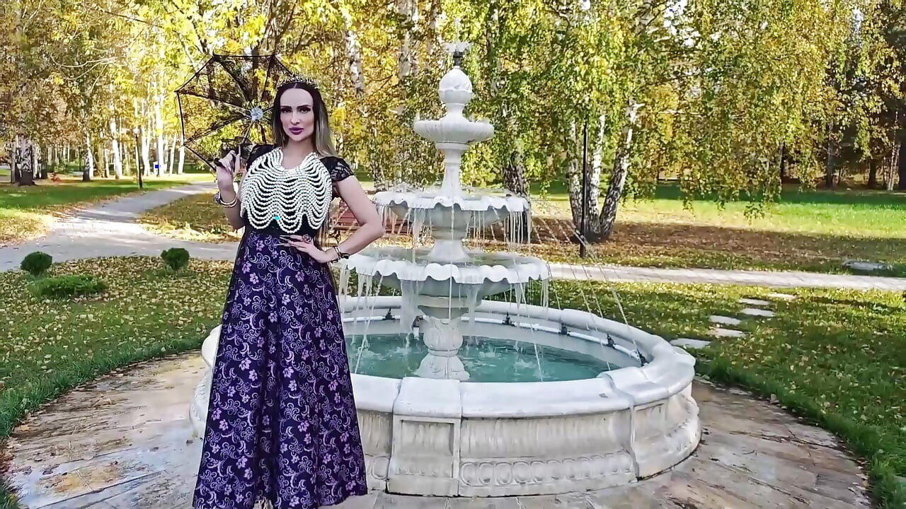 Adoração elegante deusa negra gótica