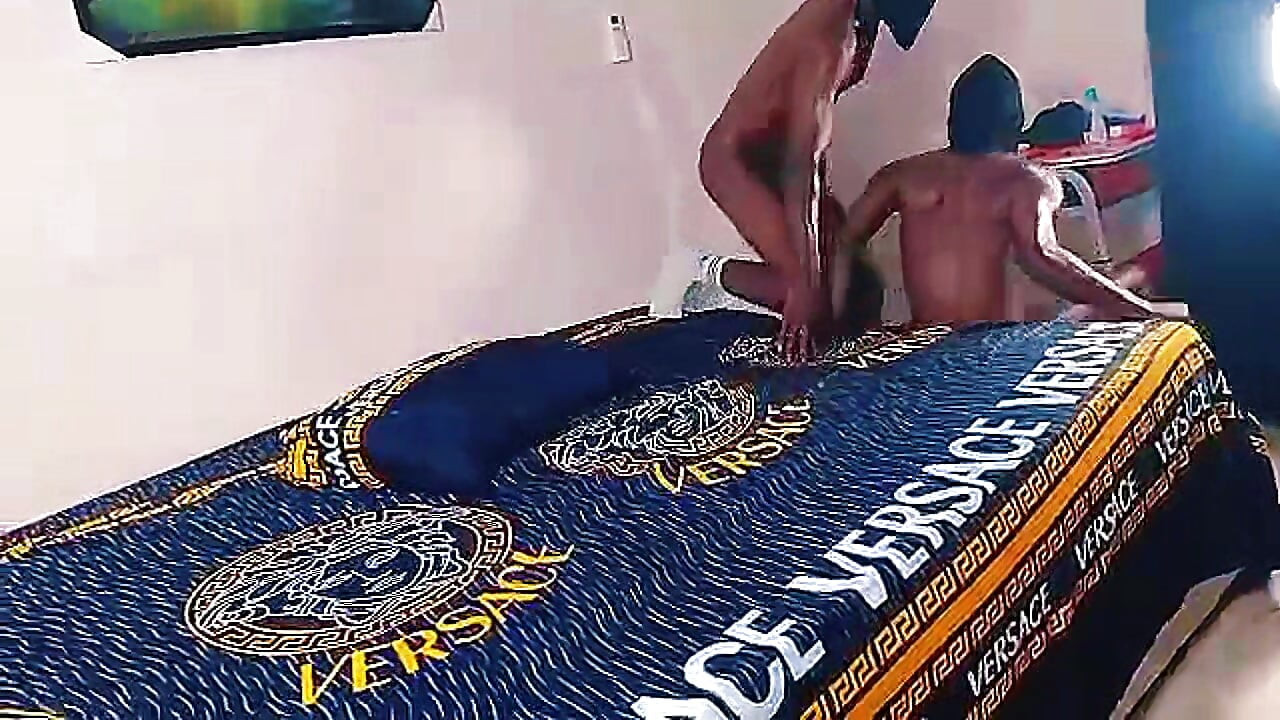 Muscular Man Fucked Slim Boy Harder..