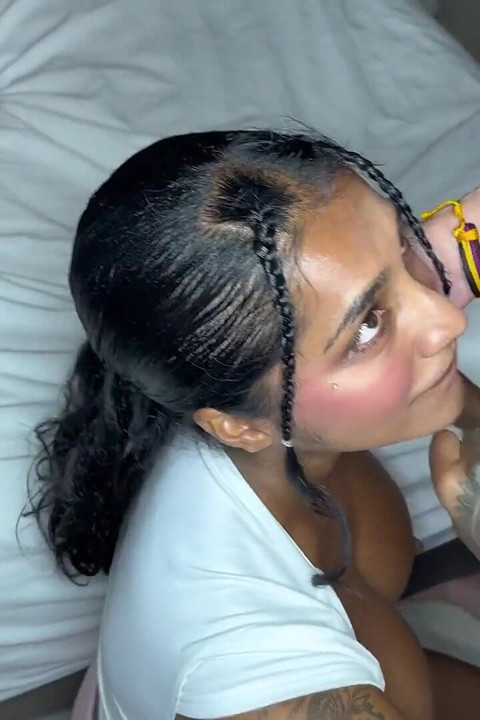 Swingeri cu o asiatică cu bust mare și spanioli cu penisuri mari - Yasmina Khan - Tommy Cabrio - Brady Bud