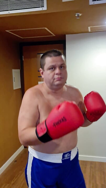 Medvjed boksač vs. Vi Dio 1