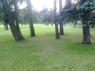 Невидимый трамплинг на траве и у деревьев
