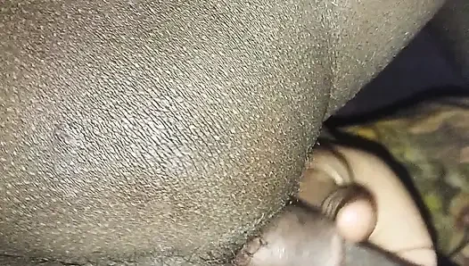 Aku menyetubuhi istri kecilku hari ini