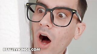Mia Blow & Alexxa Vice Unload A Big Bag Of Anal Toys & Get Their Asses Prepared For Jordi’s Cock – REALITY KINGS
