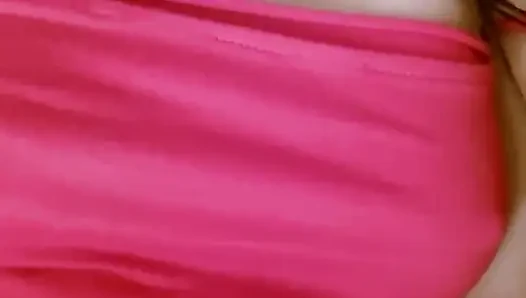 Masaj sırasında meme ucu salyası