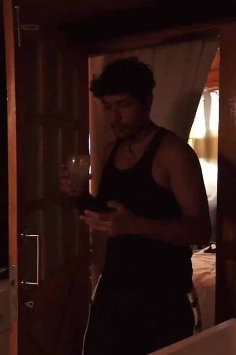 Uma sessão de treinamento intensa com Alison: Ela não suporta ver seu personal trainer com uma ereção