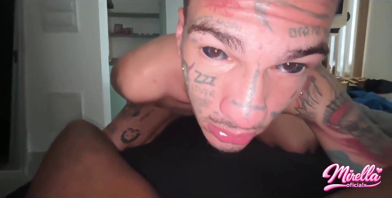 A Man Who Suck a Vagina Before Penetrating