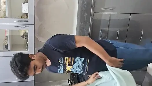 HARDCORE-FICK MIT STIEFSCHWEINE, NACHDEM SIE ALLEIN ZU HAUSE GEFUNDEN HAT, WÄHREND SIE NACH NACHT PARTY GEHT, KOMPLETTER FILM