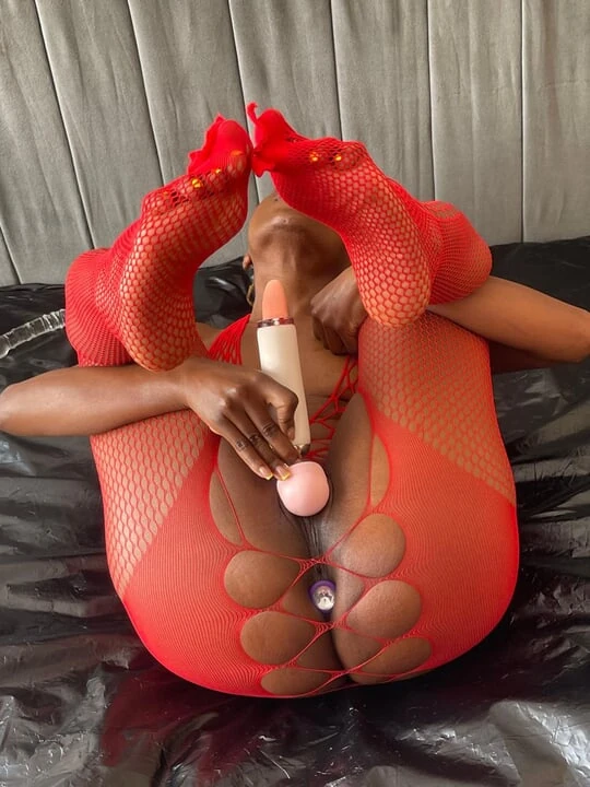 Pounding, gaping, prolapsing and squirting my tiny asshole