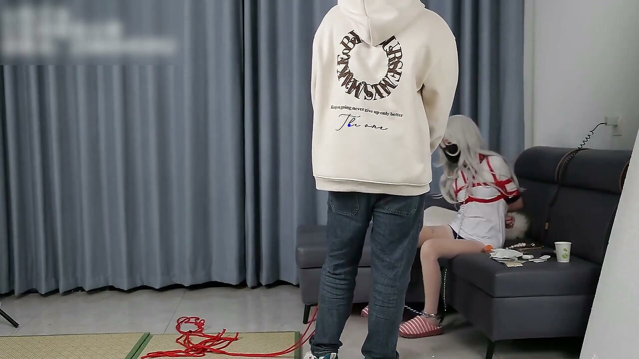 My Cute Girlfriend in White Stockings and White Hair Played Bondage Games with Me, Walking with My Hands Tied and Shackles on My