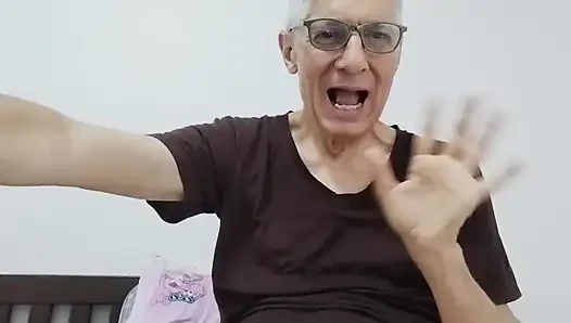 Dil büyük yarağımı sikiyor
