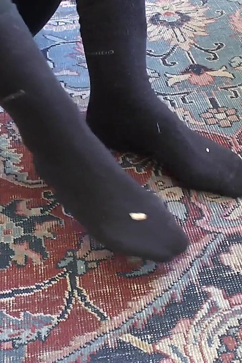 Váš majitel - Černé ponožky je třeba pečovat! Vysavač a občerstvení! POV, JOI, Lady Victoria Valente