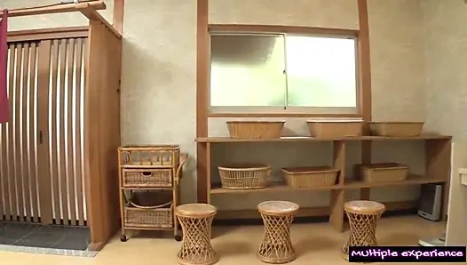 Свежие подражание моделей, захваченных вместе чудо в пять раз групповая съемка