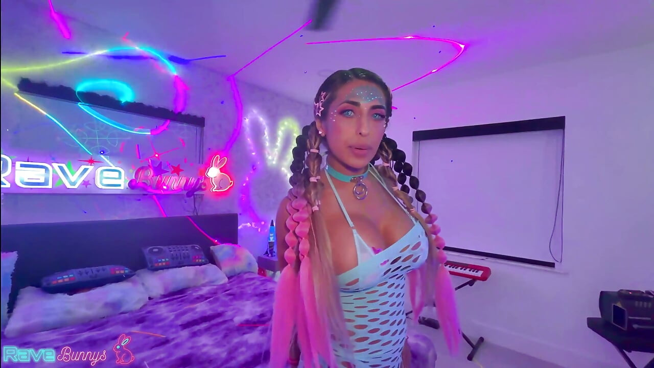 Brian Omally Luna Colombiana de quatro enquanto Mira abre suas bochechas!