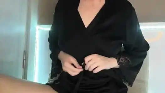 Double penetration and incredible cumshot in the bathroom