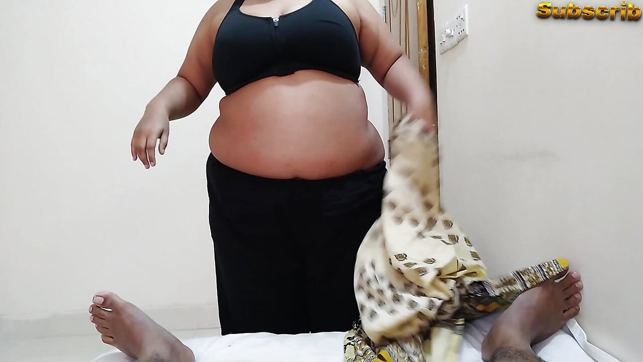 Desi Maid Fucked by the Owner with Condom While Cleaning Room