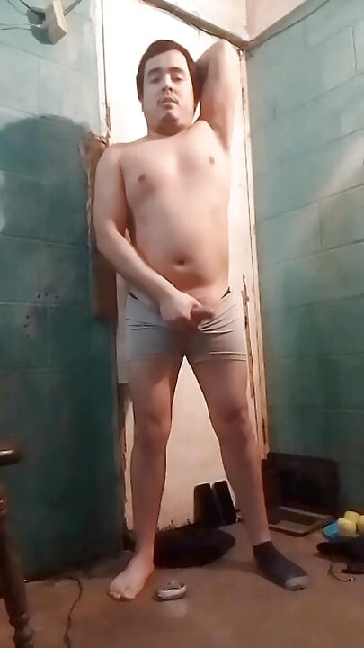 Jesus no boxeador puxando seu pênis # 135