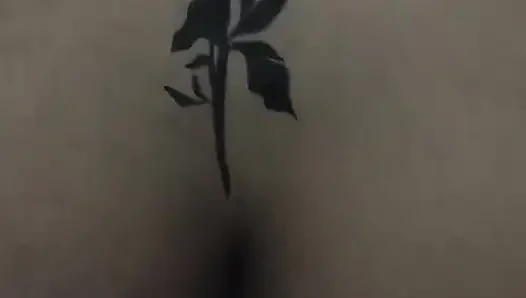 Indische ehefrau mit falschem tattoo, heiße mutter