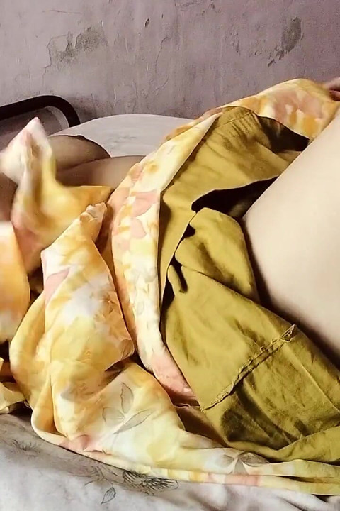 Sherni kalın bir yarak ve büyük bir döl için susuzluklarını tutamıyor
