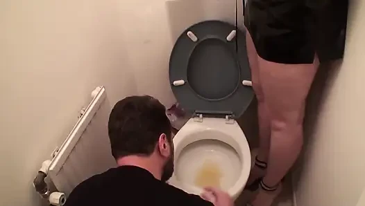Çişini çorbayla yiyor