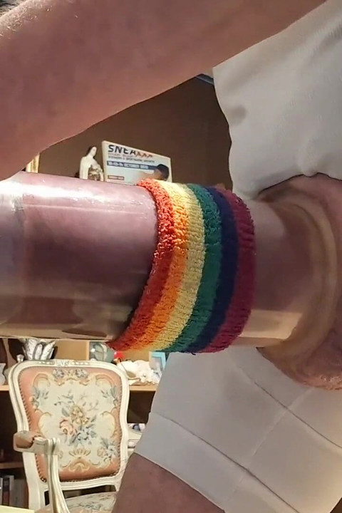 Extreme Penis Pumping
