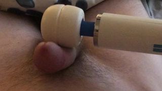 Hitachi wand donne un orgasme sans les mains