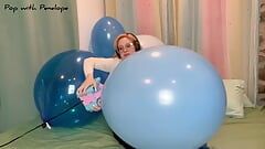 ¡10 uñas pop! ¡Esta mamando y desinflando globos azules!
