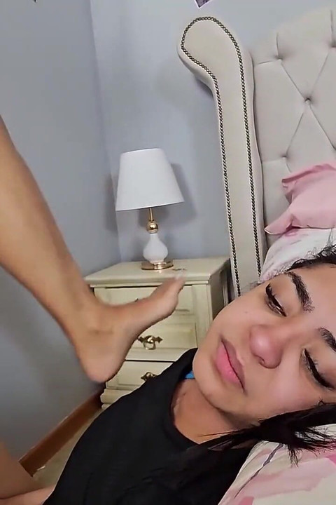 Dangerous Legs of Jessie