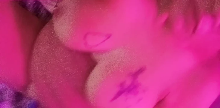 HeavenLee1982 rubs her picture perfect pink pussy