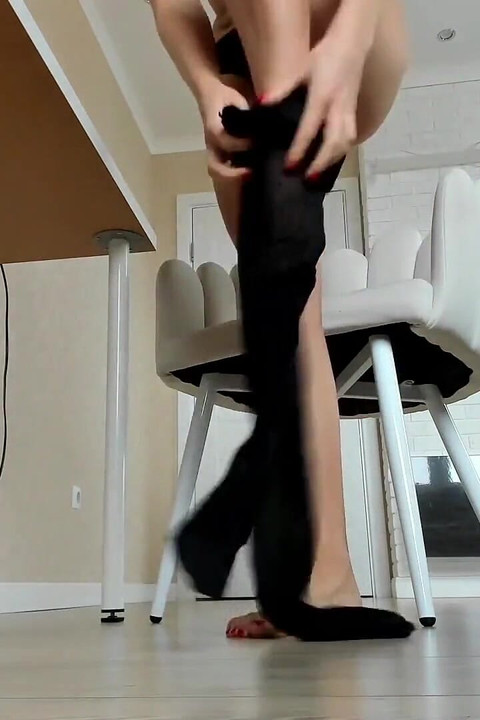 Foot Slave Training in Nylon Pantyhose - Live Stream