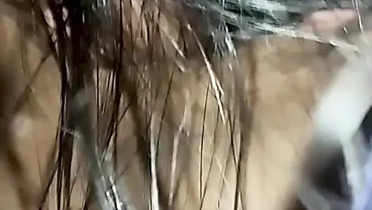 Çok sevimli tatlım, yarağını ağzına almak çok tatlı.