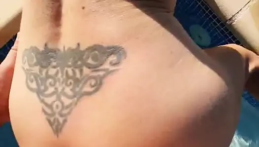 Französische fantasie am pool