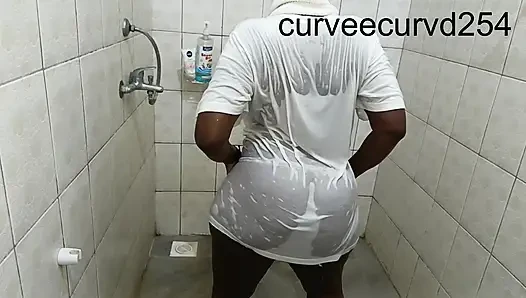 Islak Twerk Yaptık Ve Emildik Ve Sikildik: Banyoda Romantizm