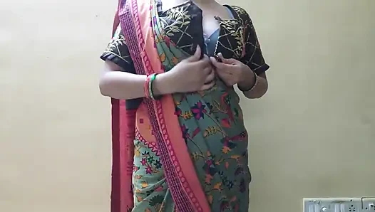 Bhabhi Ka Blouse Buttons Lagane Ke Baad Choda