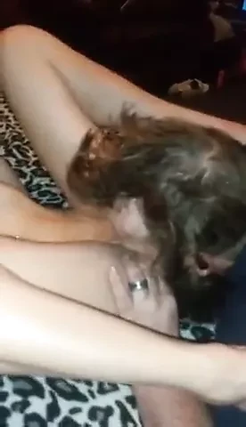 Amatersko čišćenje cuckold