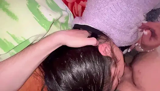 Ancaluxe-emen Bir Penis Ve Boğazımda Derin Bir Şekilde Sikilip Hepsini Iyi, Itaatkâr Bir Kız Gibi Yutmak