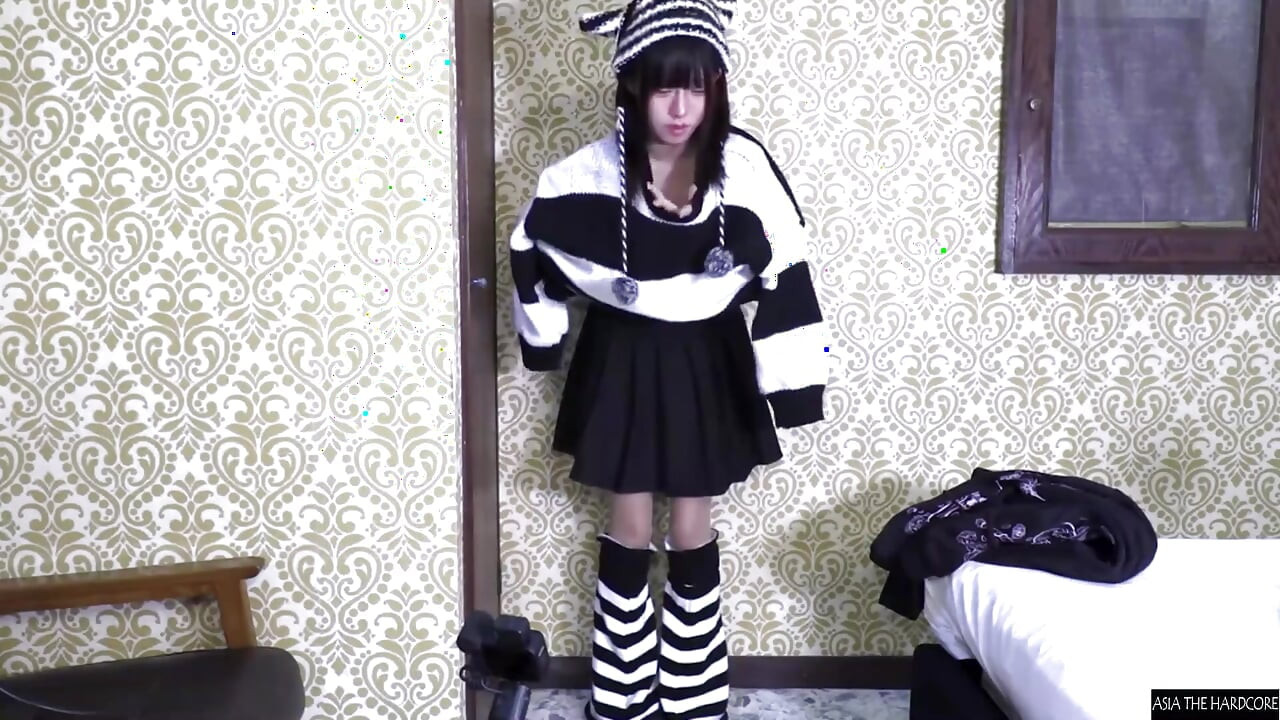 First-ever Shoot of a Slender Cosplayer