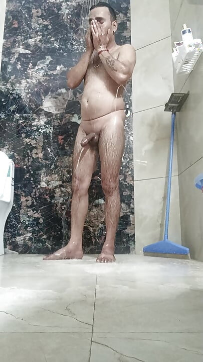Indian desi police officer get sucked and shower with neighbour and army officer