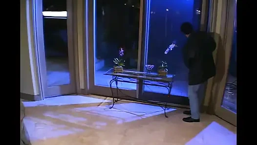 Frecher teenager nimmt die ganze nacht hartes hämmern