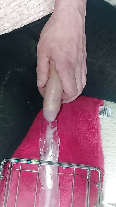 49 squirts for a huge sperm donor