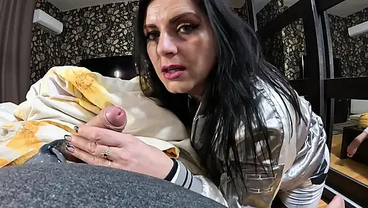 MILf halsfick & masturbation necken - cameltoe, titten & spermaspiel