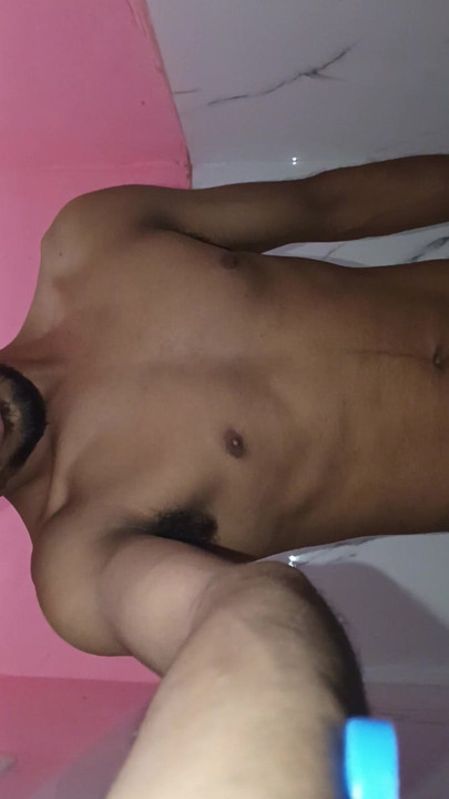 Meu pau pequeno e muito escuro
