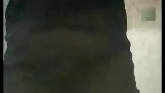 Arsa ingin bermain dengan memeknya