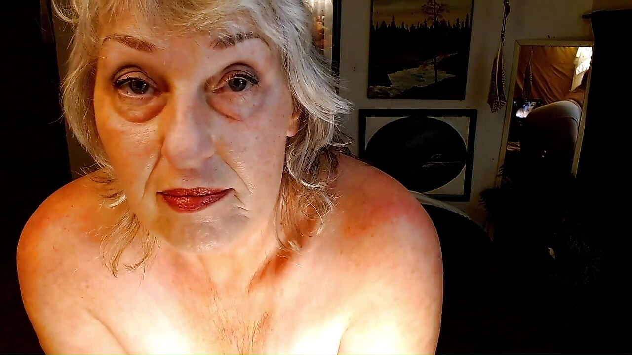 Dari Vintage Vixen Dawnskye - Video Seluar Dalam Panjang Quadruple