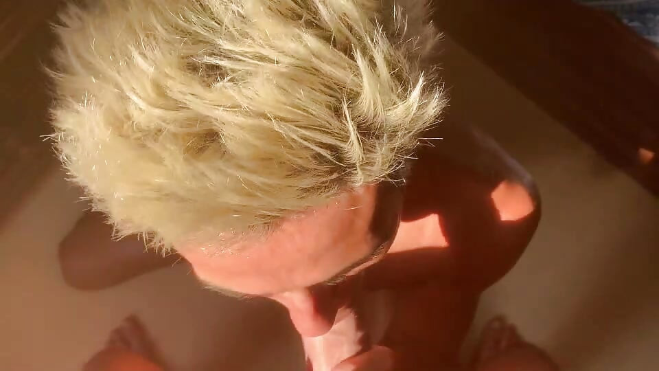 Maxence Angel fucks Summer Apollo bareback in Brazil