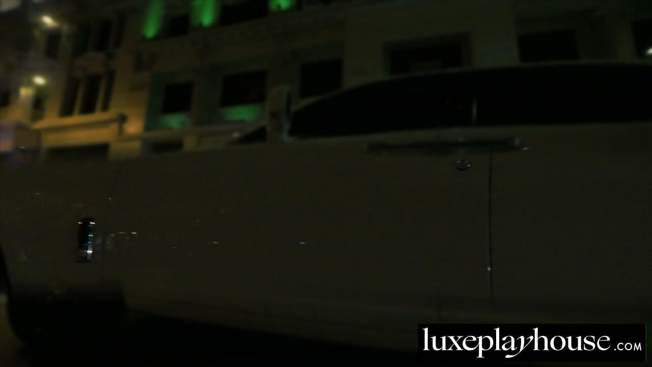 LUXEPLAYHOUSE Ultimate Baddies Vanna Bardot, Gal Ritchie At Scarlett Alexis Nagputok nang Malakas sa Intense Reverse Gangbang