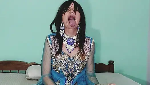 Tante seksi ini kecanduan sama kontol besar pria kulit hitam sampai telan sperma hangatnya