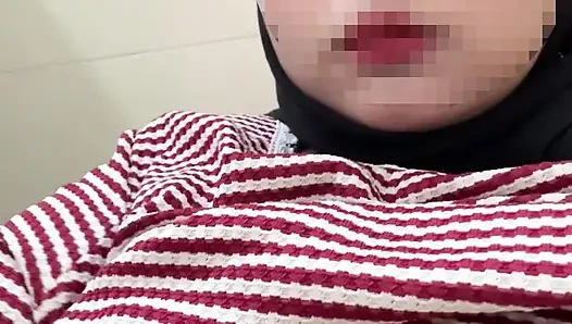 Endonezyalı azgın tesettürlü