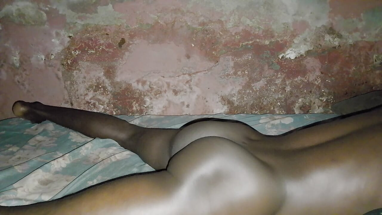 No Girlfriend, No Problem: Jerking off my Sexual Pleasure through my Bed is the best moment of my life as it stands.