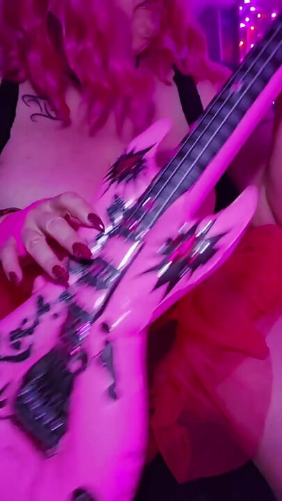 Rock Star Slutty Vibes
